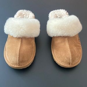 #uggs Cozy II shearling-trimmed slippers